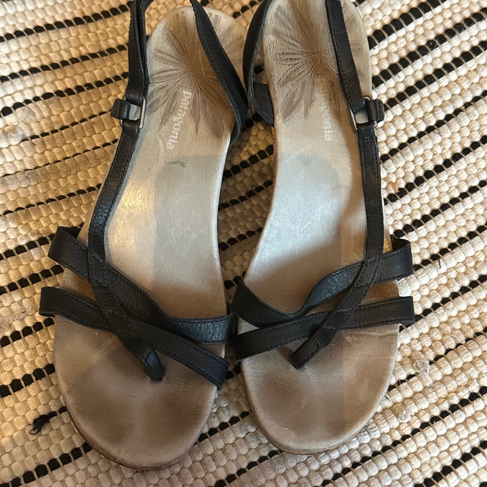 B1—Women's Black Sandals